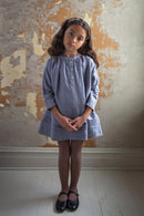 Vestido Goldie Powder - Selección Soor Ploom disponible en amaetc.com, concept store ecológico para niños
