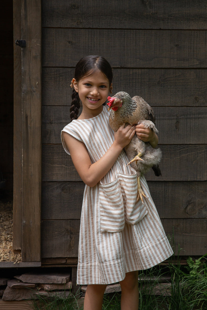 Vestido de rayas Orla - Selección Soor Ploom disponible en amaetc.com, concept store ecológico para niños