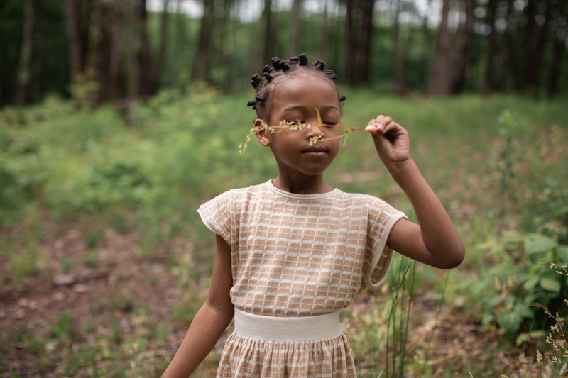 Túnica Iris jengibre - Selección Soor Ploom disponible en amaetc.com, concept store ecológico para niños