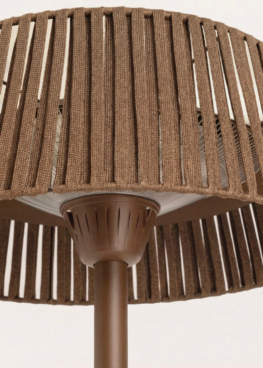 Patio Heater Compact - Poêle Infrarouge Pour Terrasses Et Espaces Extérieurs - Moka