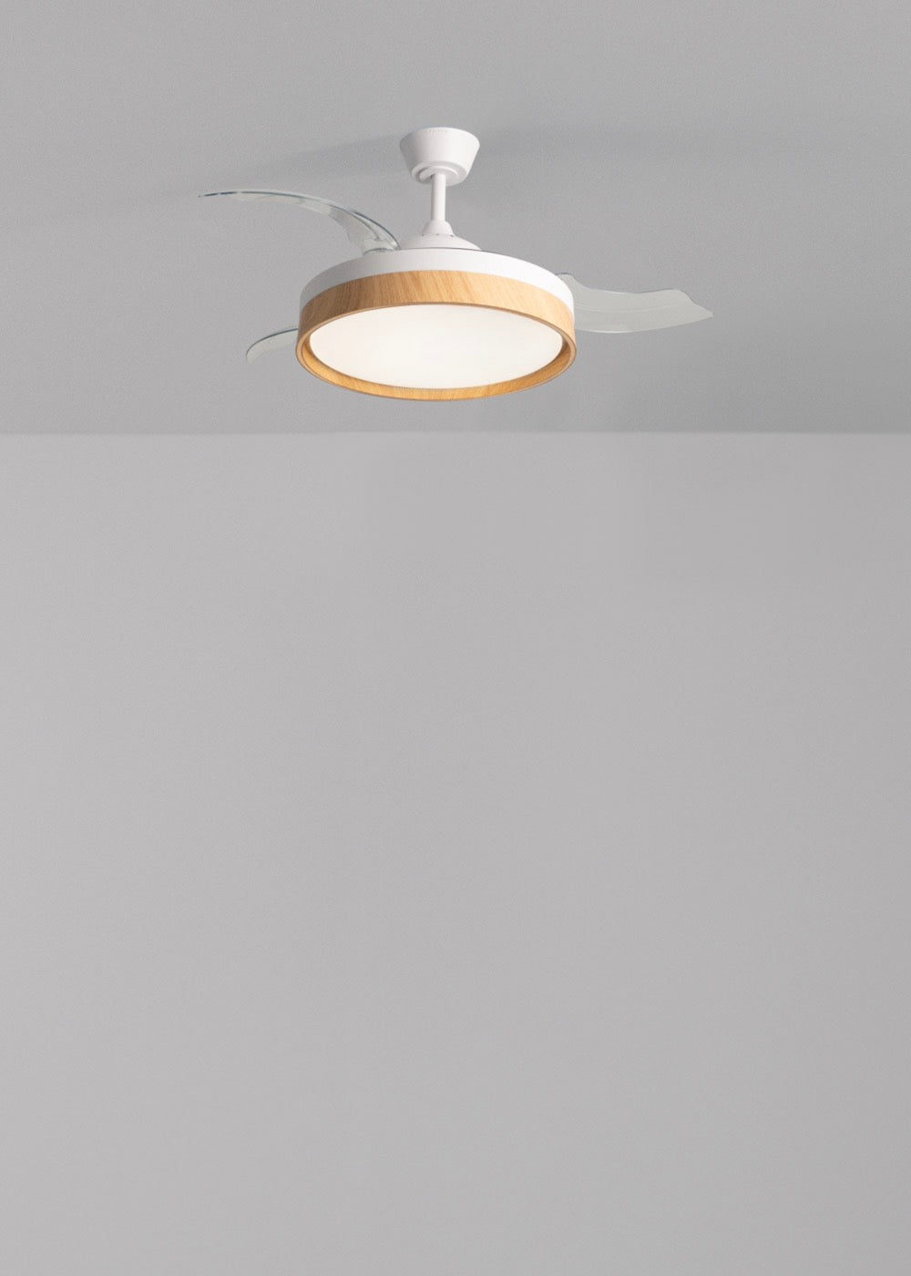 Wind Clear Edge - Ventilateur De Plafond Silencieux 40W Avec Pales Rétractables Et Lumière Led - Blanc/Bois Clair