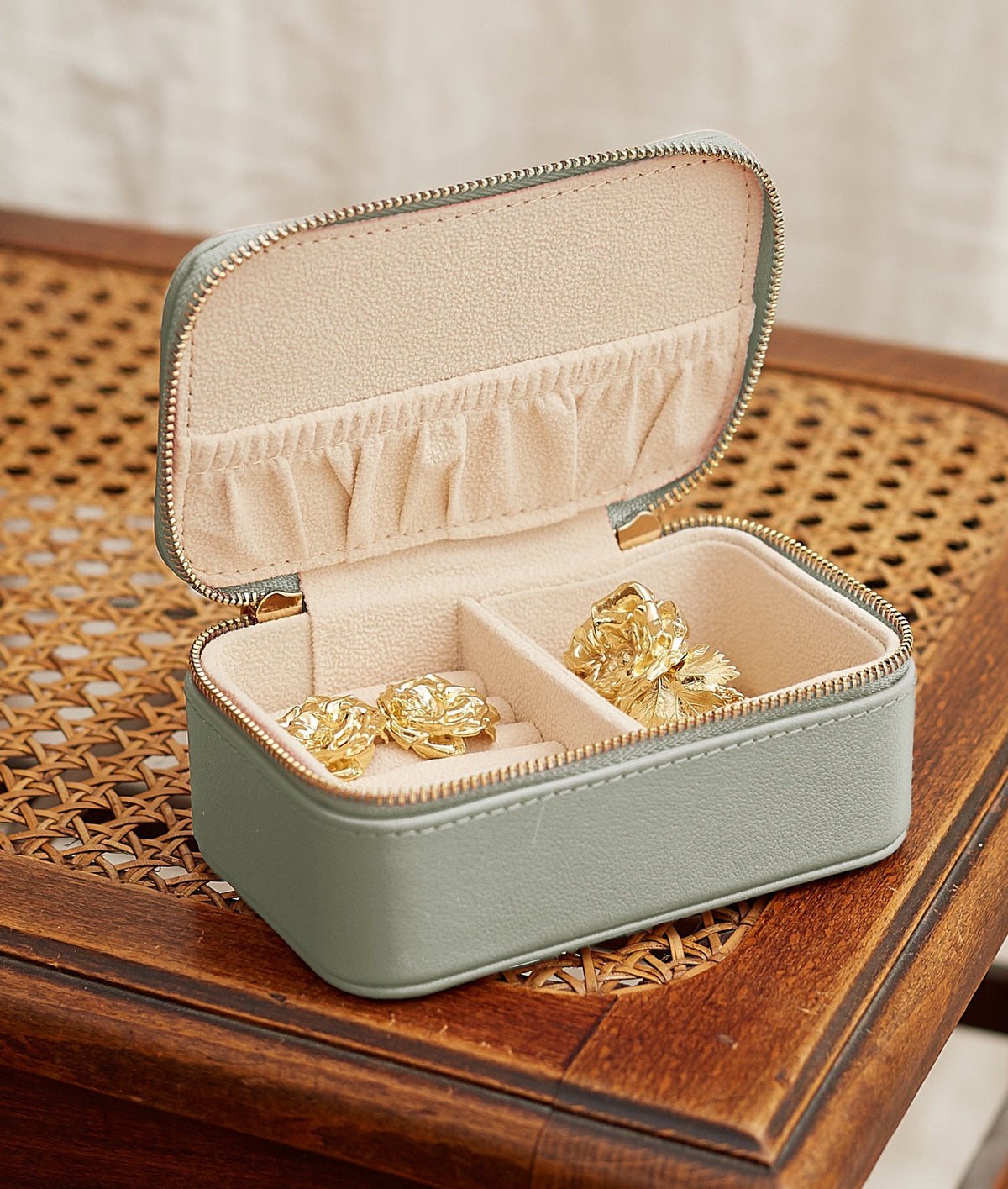 Pique Jewellery Box - Smooth - Black