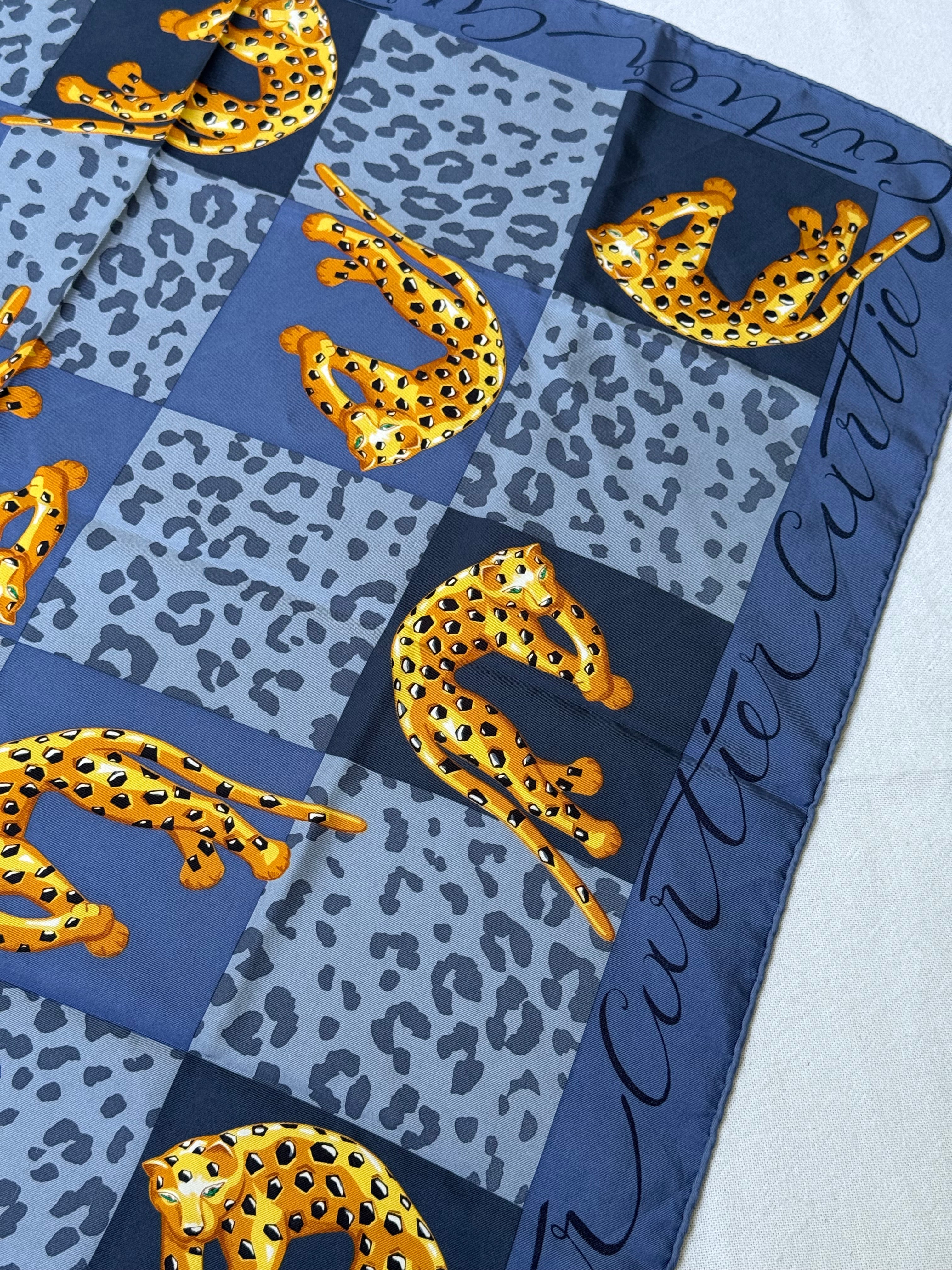 Bufanda Cartier – Modelo Azul Y Panteras