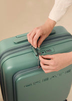 Luggage Studio Pocket - Maleta Rígida Expandible Compatible Compañías Low Cost - Salvia
