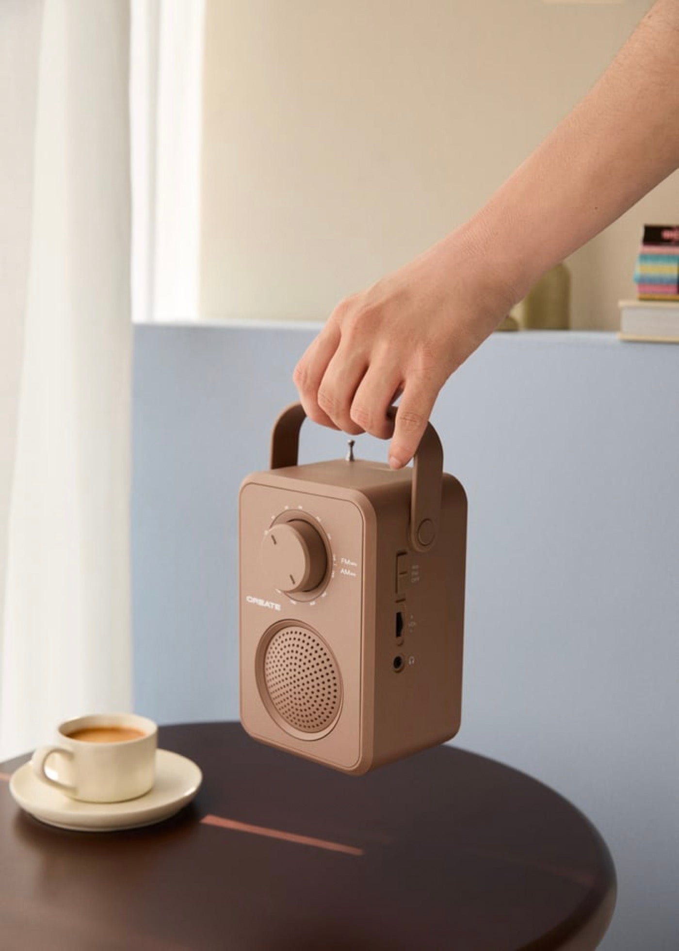 Radio Speaker Studio - Radio Portátil Am/Fm 5W Con Altavoz Integrado - Moca
