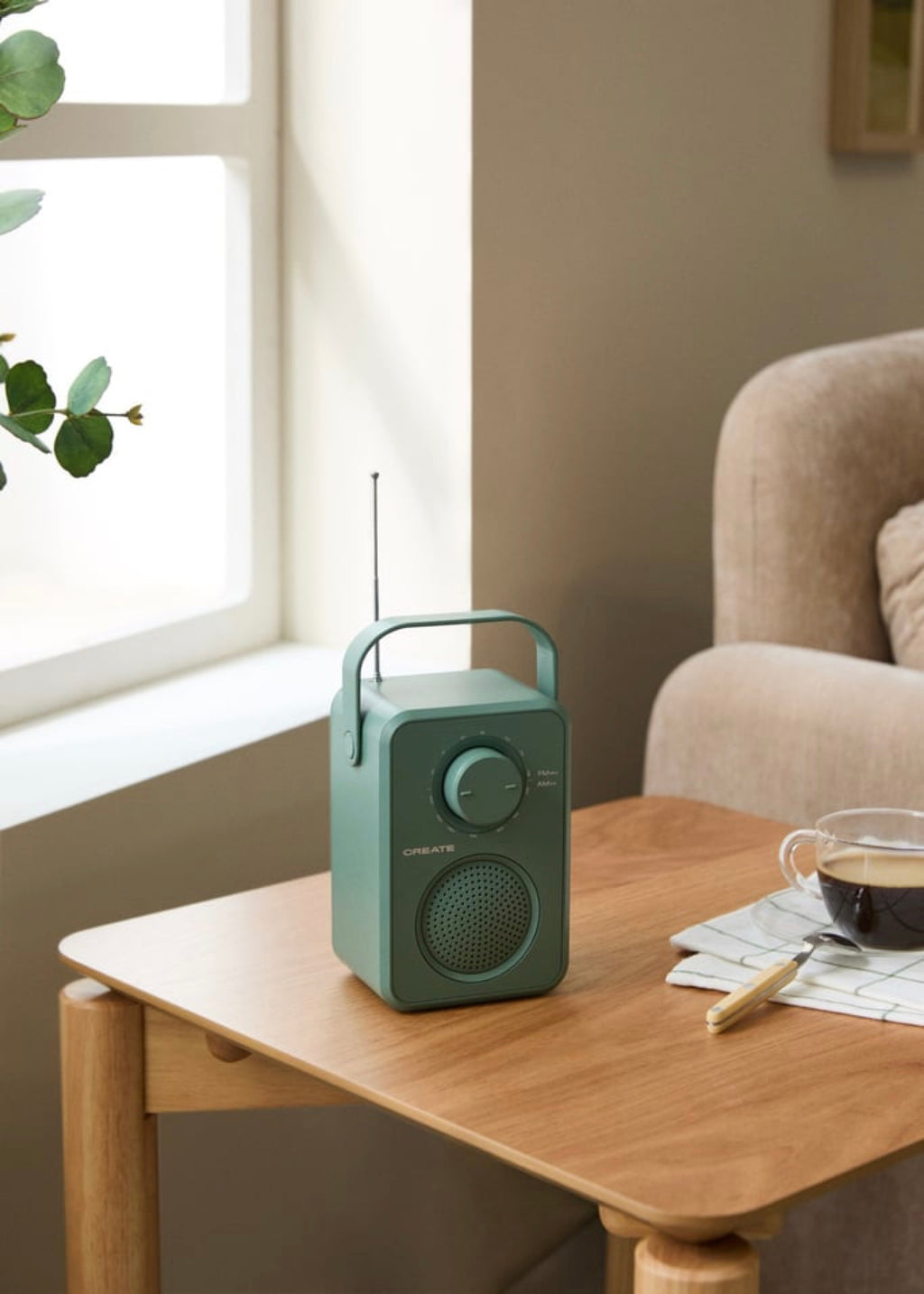 Radio Speaker Studio - Radio Portátil Am/Fm 5W Con Altavoz Integrado - Sage