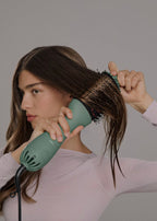 Ceramic Led Volume Styler - Cepillo Voluminizador Con Doble Tratamiento Led - Sage