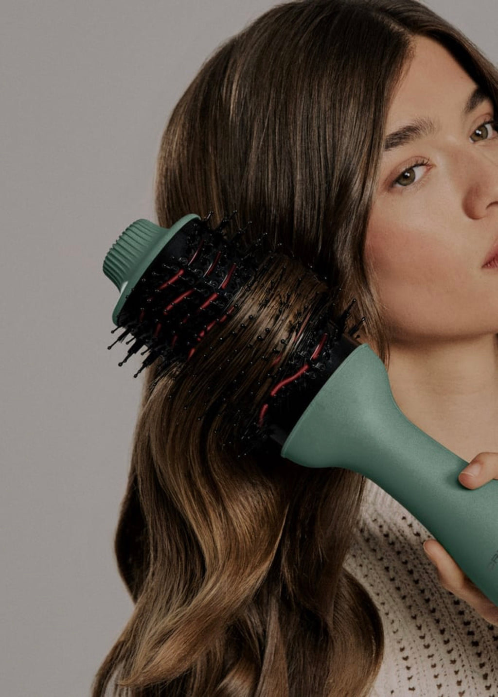 Ceramic Led Volume Styler - Cepillo Voluminizador Con Doble Tratamiento Led - Sage