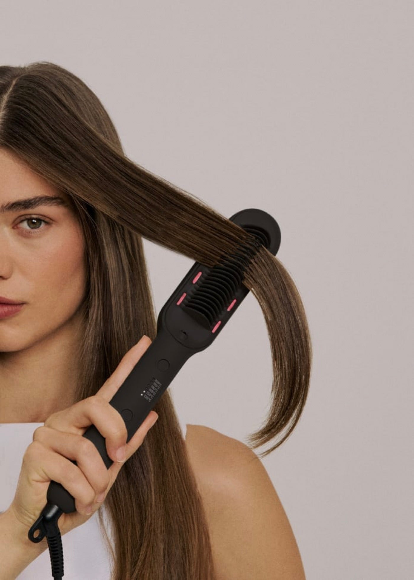Ion Led Styler - Cepillo Alisador Iónico Con Tratamiento Led - Negro