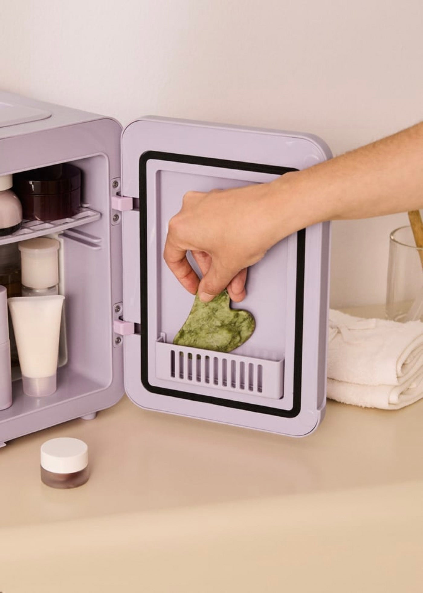 Skincare Mini Fridge - Mini Nevera Para Cosméticos 4L Con Función Frío O Calor - Lavanda