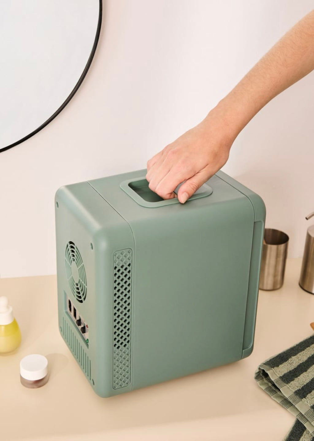 Skincare Mini Fridge - Mini Nevera Para Cosméticos 4L Con Función Frío O Calor - Sage
