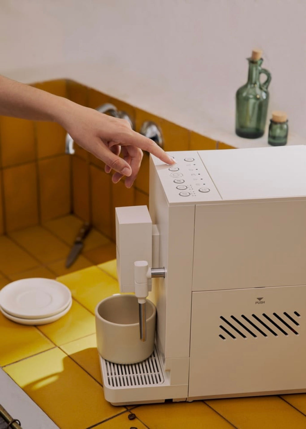 Thera Matic - Cafetera Superautomática 20 Bar Con Molinillo Y Vaporizador - Blanco Roto