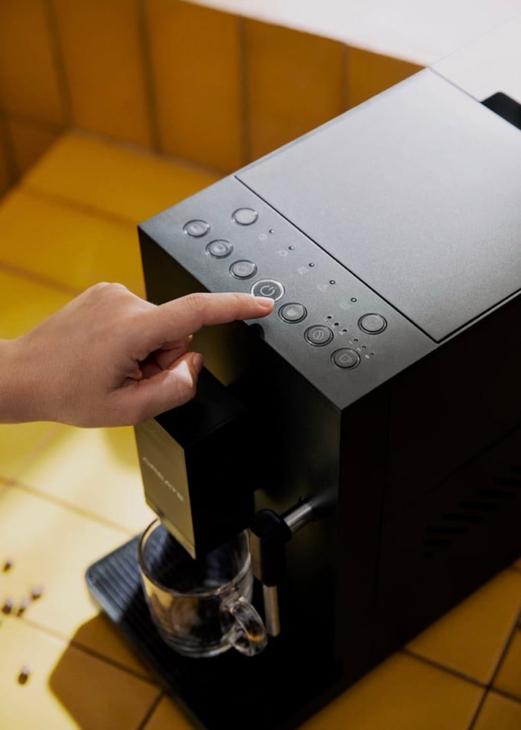 Thera Matic - Cafetera Superautomática 20 Bar Con Molinillo Y Vaporizador - Negro