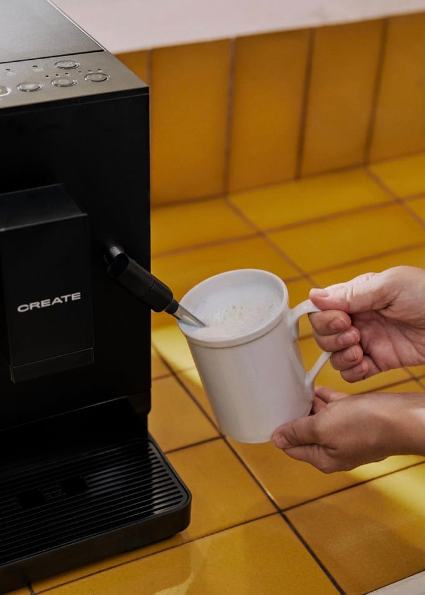 Thera Matic - Cafetera Superautomática 20 Bar Con Molinillo Y Vaporizador - Negro