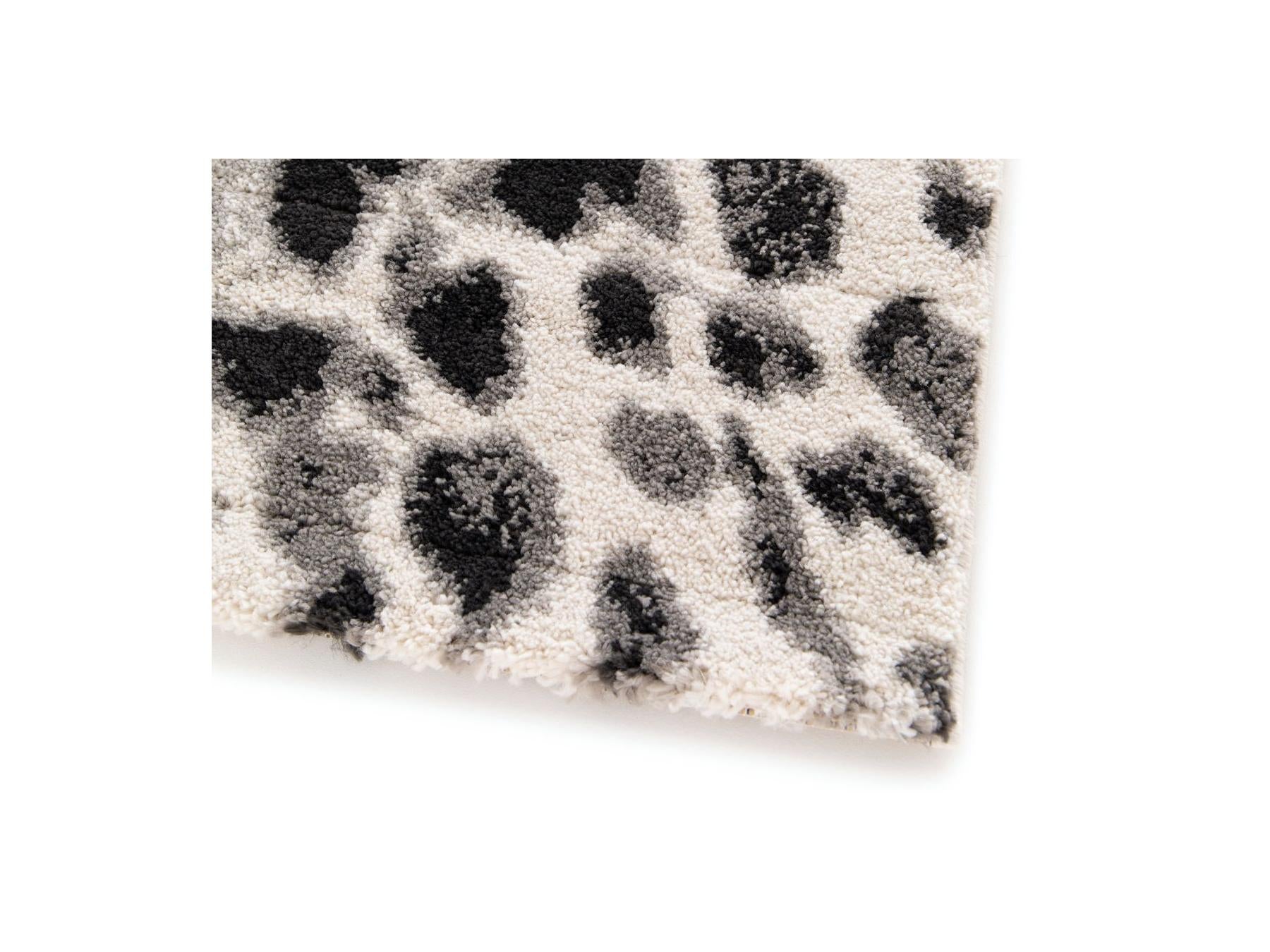 Meryl - Low-Pile Rug - Leopard Pattern - Black Leopard Print