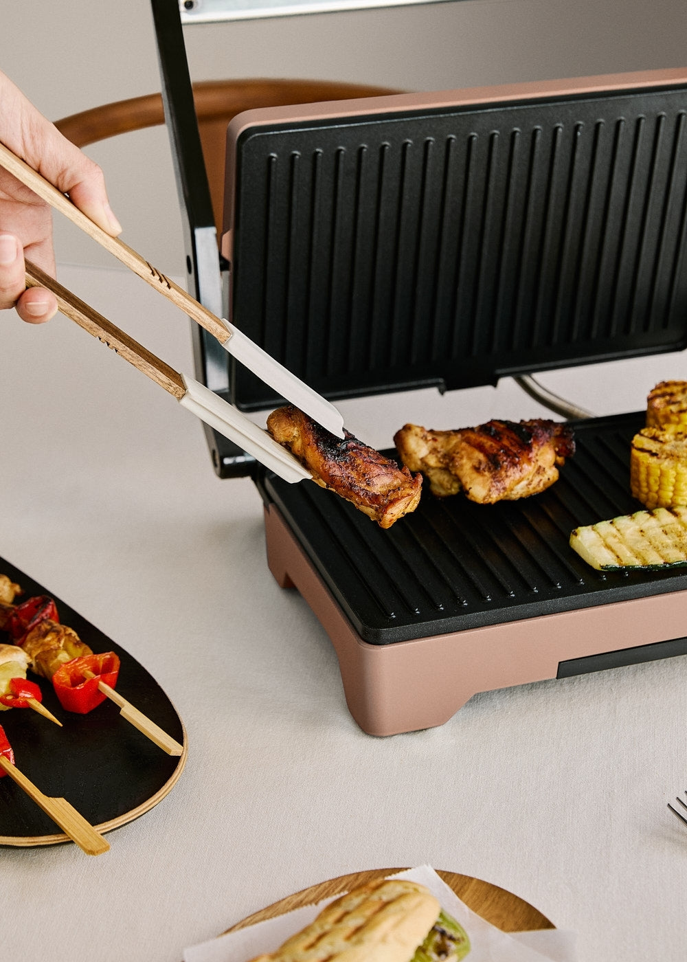 Stone Grill Easy - Grill & Presse-Panini Multifonction 1600W Ouverture À 180° - Moka