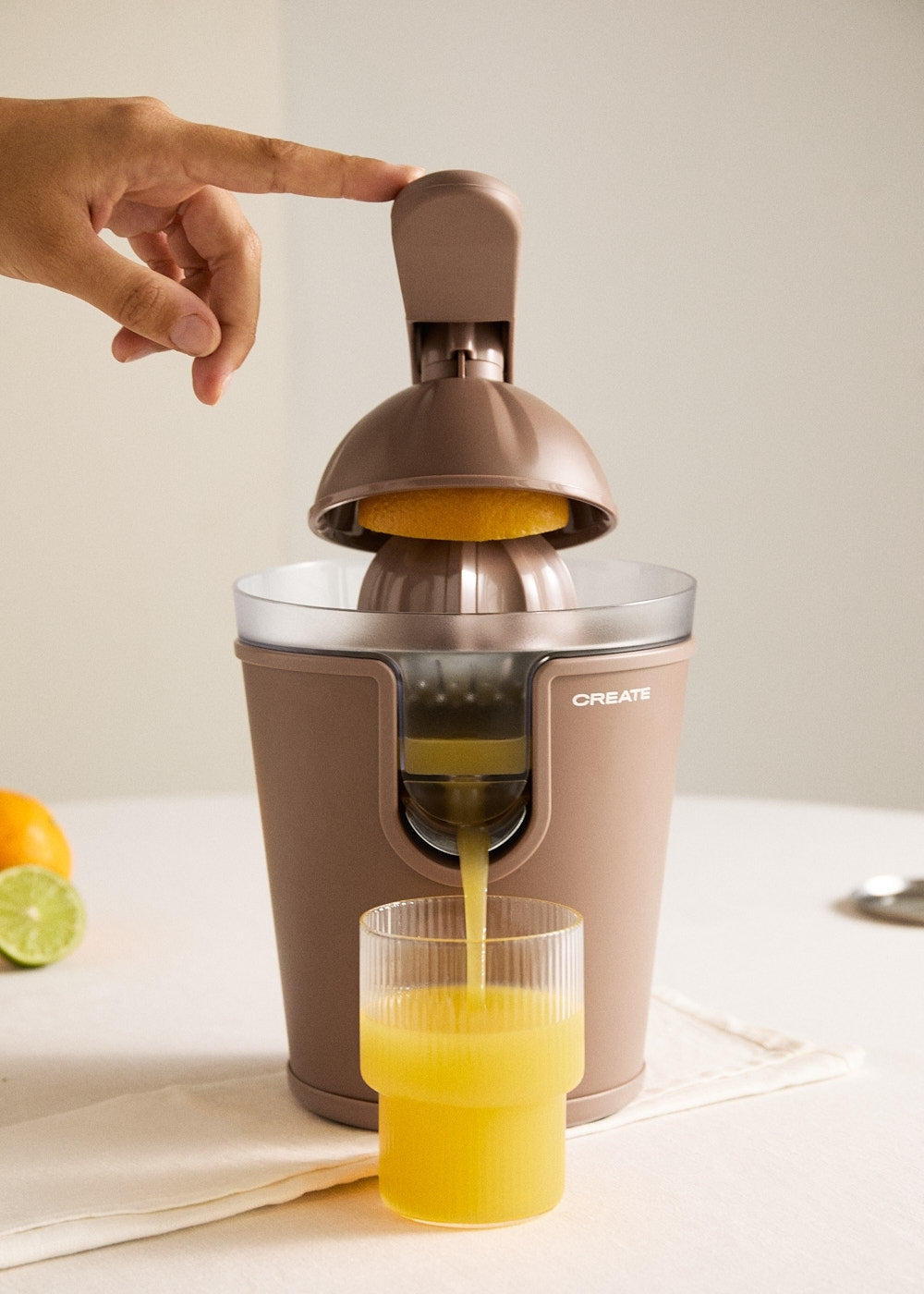 Juicer Press Studio - Presse-Agrumes Électrique À Levier 100W - Moka