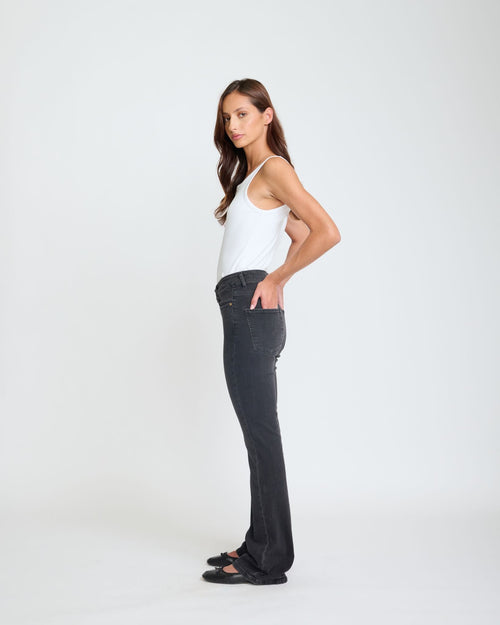 Jean Manhattan Flare - Black 242 Denim