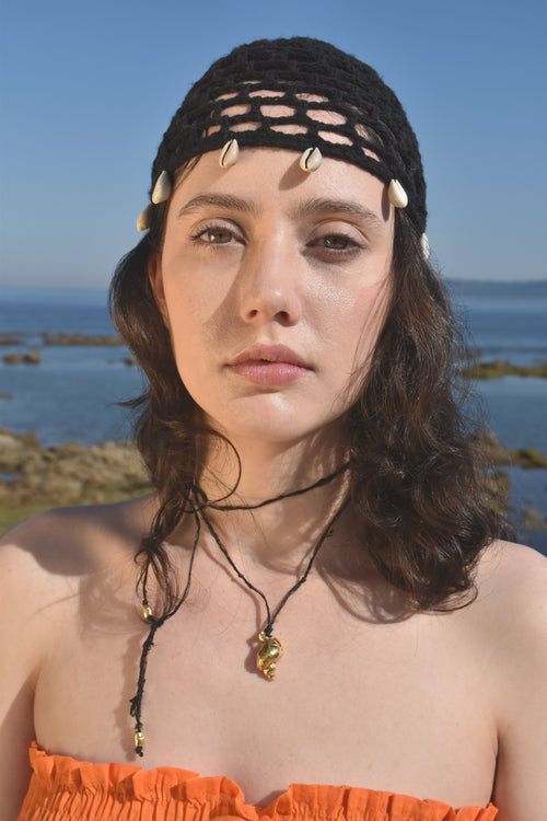 Chapeau Shells Black