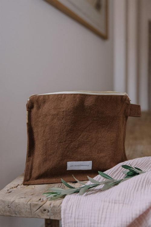 trousse de toilette en épaisse toile de coton bio marron noisette