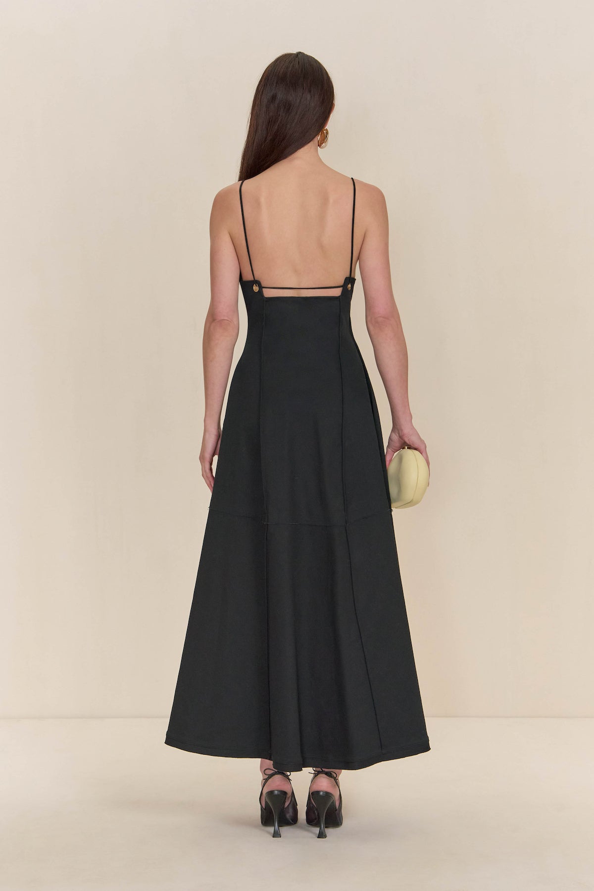 Robe Maka - Black