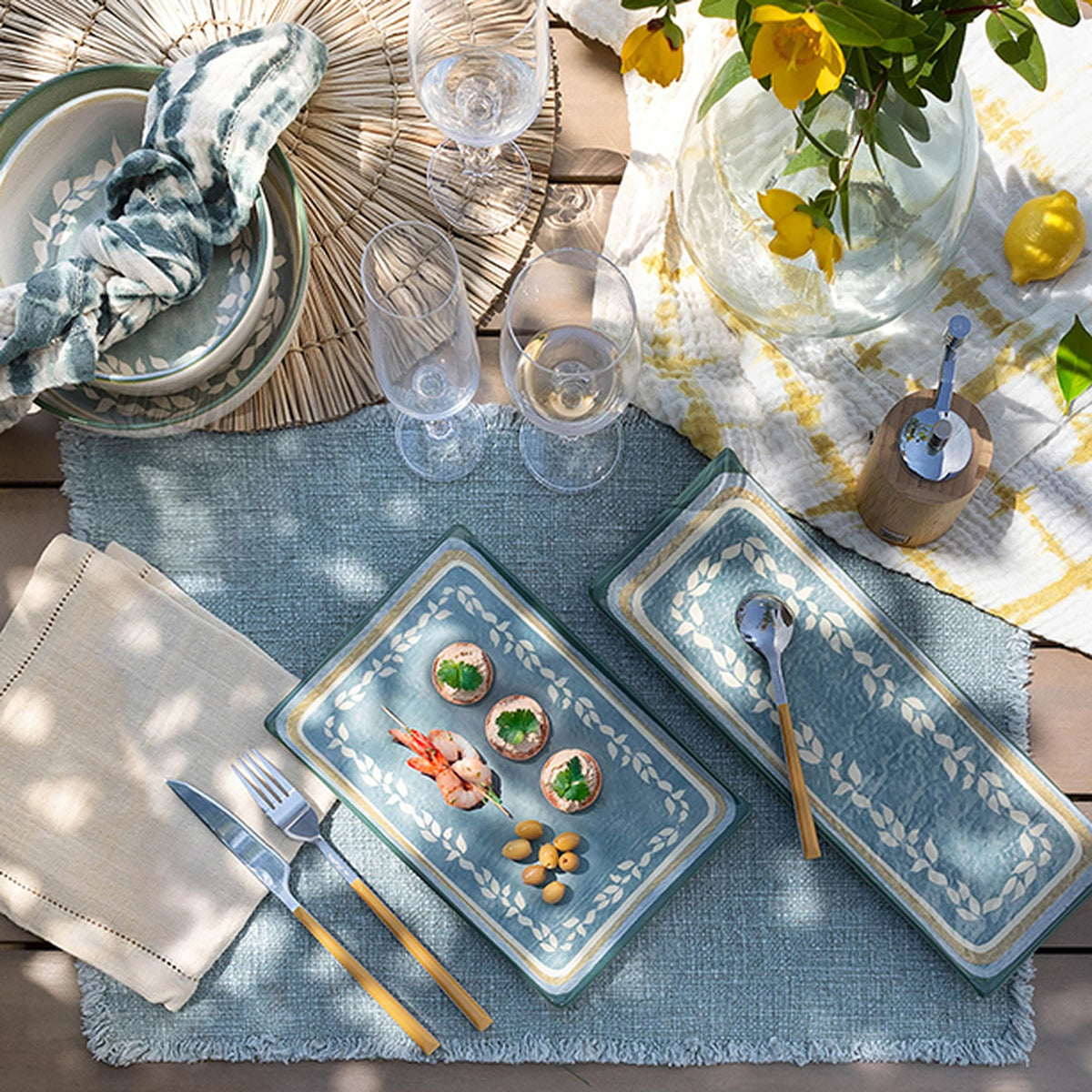 Capria earthenware serving dish – 24 × 17 cm
