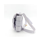 Bottega Veneta - Bolso bandolera Cassette pequeño de piel - Violeta