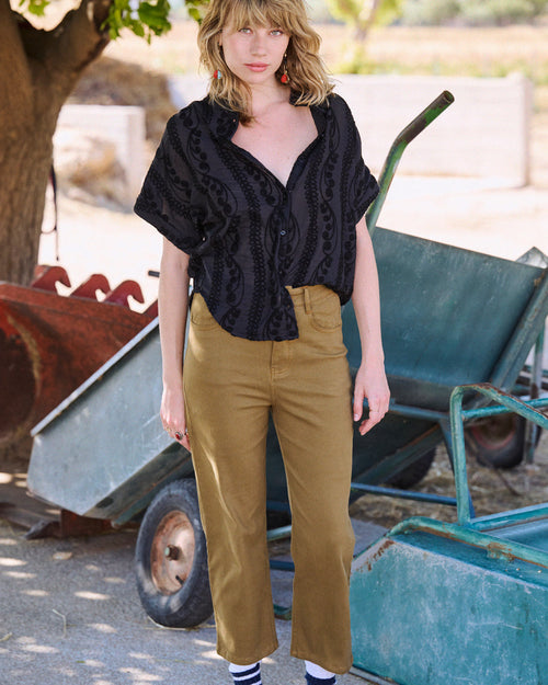 Camisa de lona negra bordada