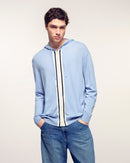 #label: Arnau mesure 1,87m et porte une taille M