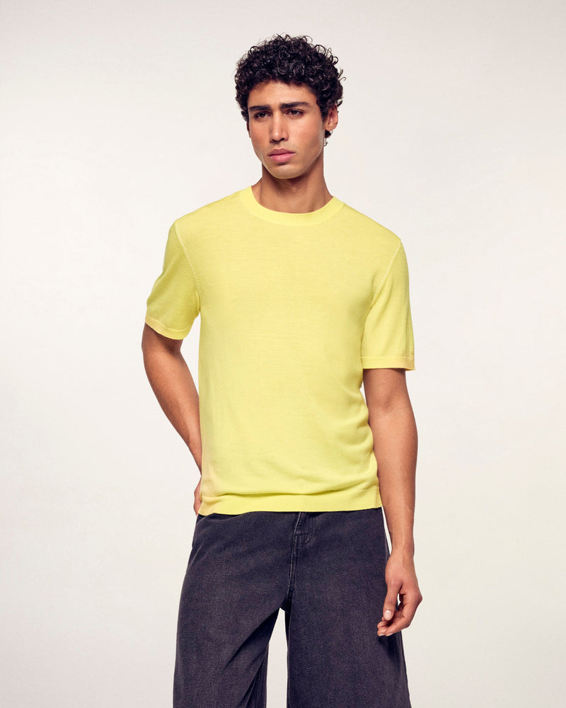 #label: Maxime mesure 1,87m et porte une taille M