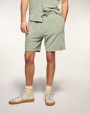 #label: Dren mesure 1,89m et porte une taille M