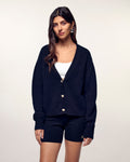 #label: Aida is 1.75m tall and wears a size S