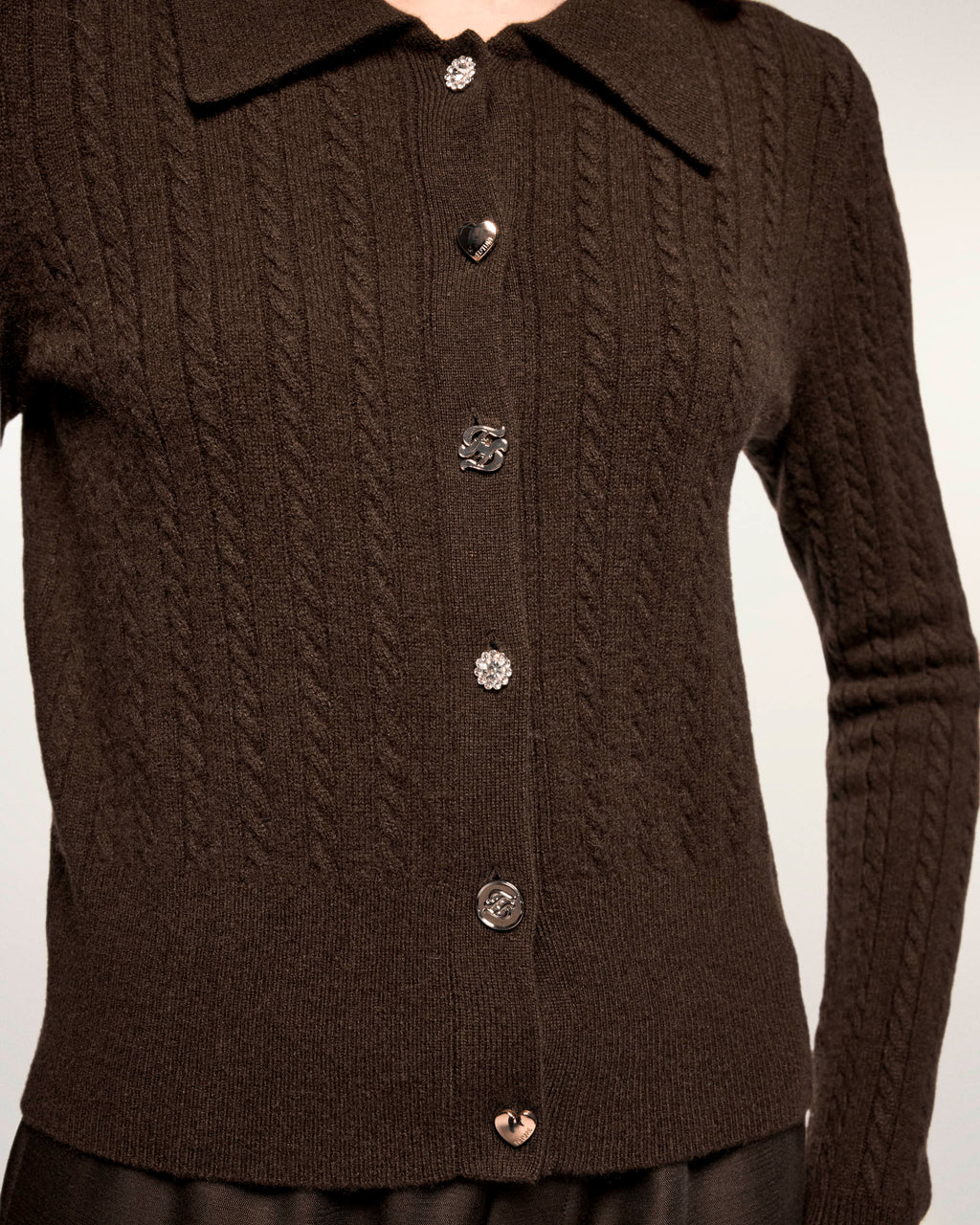 Pull Cardigan Torsades Fines Boutons Dépareillés