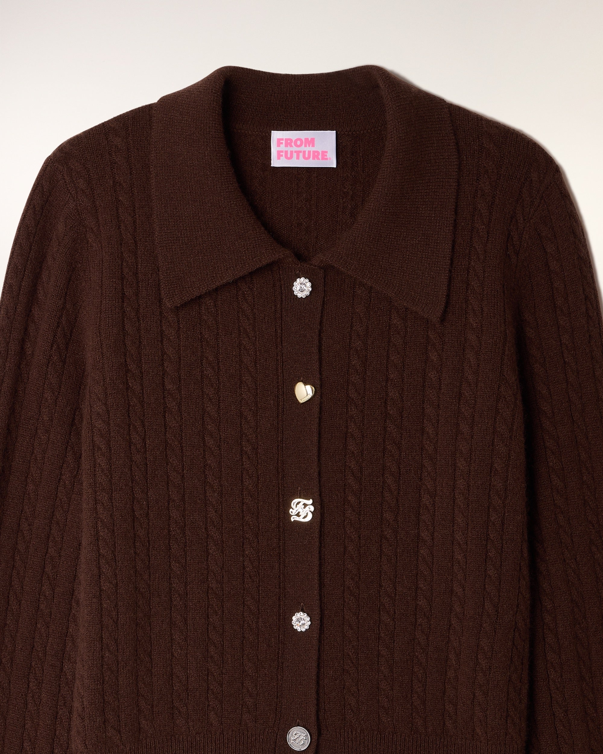 Pull Cardigan Torsades Fines Boutons Dépareillés