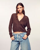 #label: Maria mesure 1,79m et porte une taille S