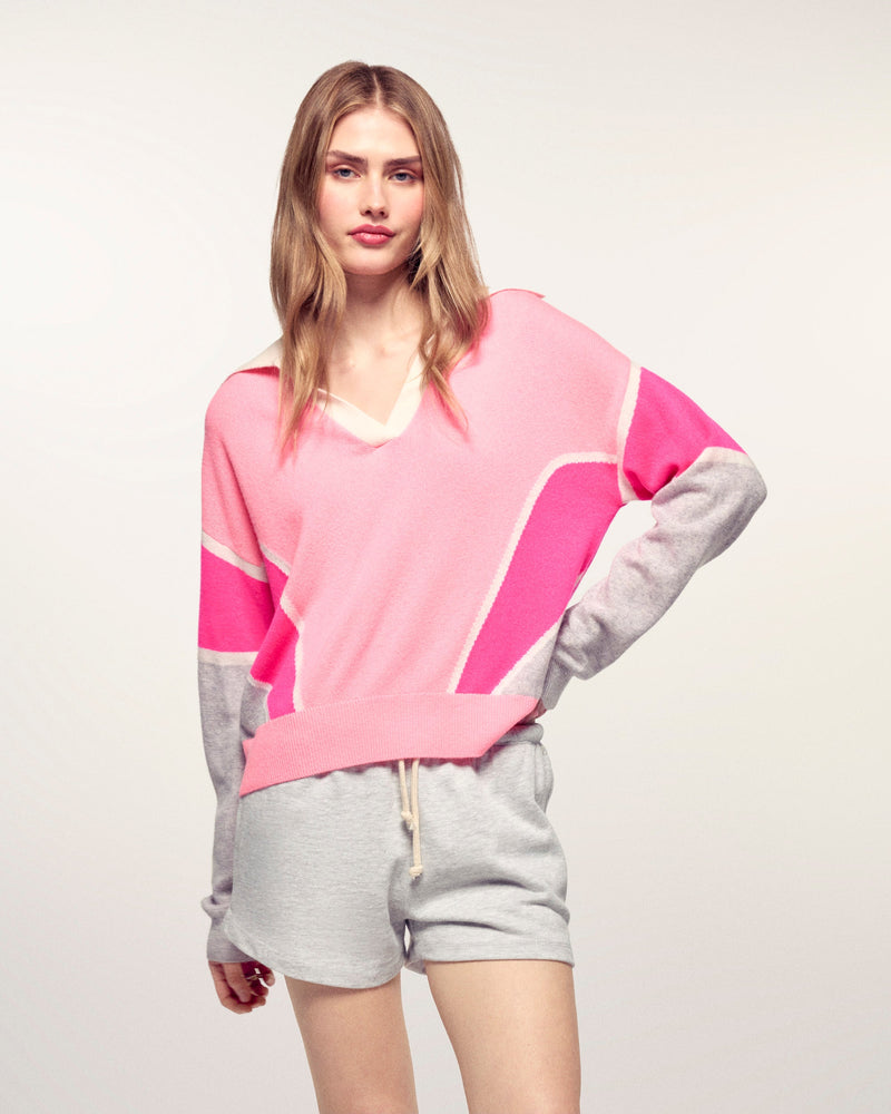 #label: Selaa mesure 1,73m et porte une taille S