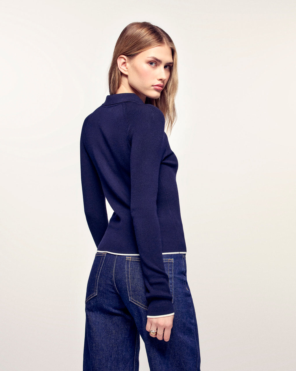 Jersey con cuello tipo polo y botones fantasía