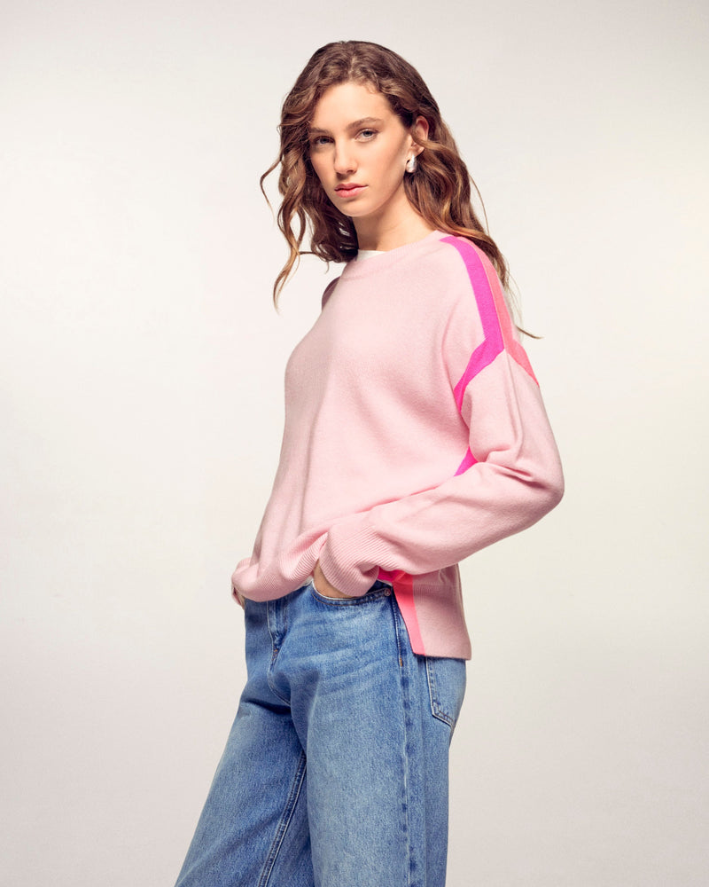#label: Nathali mesure 1,76m et porte une taille S