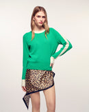 #label: Selaa mesure 1,73m et porte une taille S