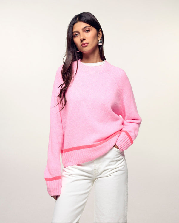 #label: Aida mesure 1,75m et porte une taille S