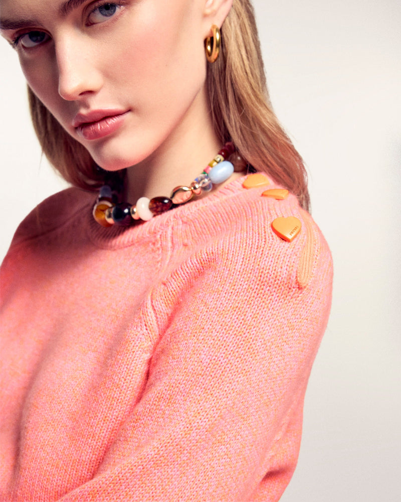 Pull Col Rond Boutons Cœur