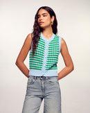 #label: Andrea mesure 1,80m et porte une taille S