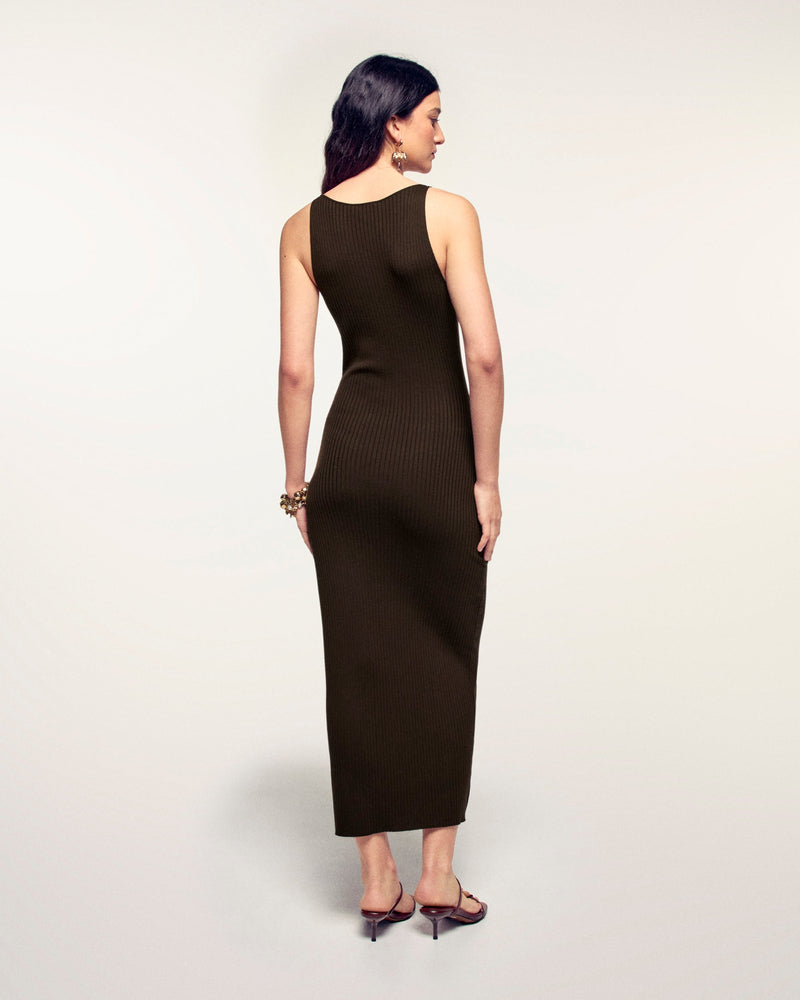 Robe Longue Côtelée Bijoux Aux Épaules