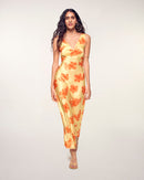 #label: Aya mesure 1,74m et porte une taille S