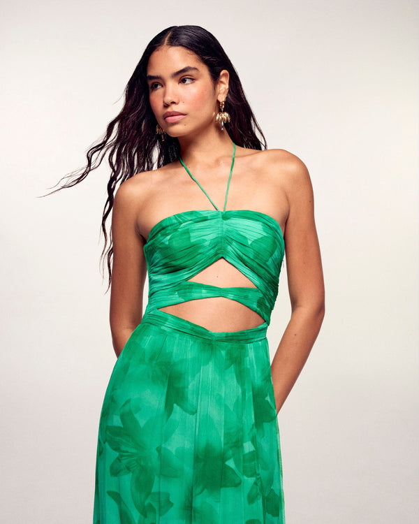 #label: Andrea mesure 1,80m et porte une taille S