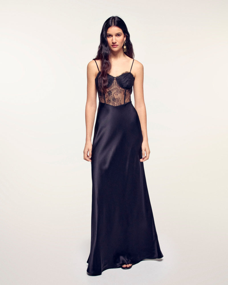 #label: luana mesure 1,78m et porte une taille S