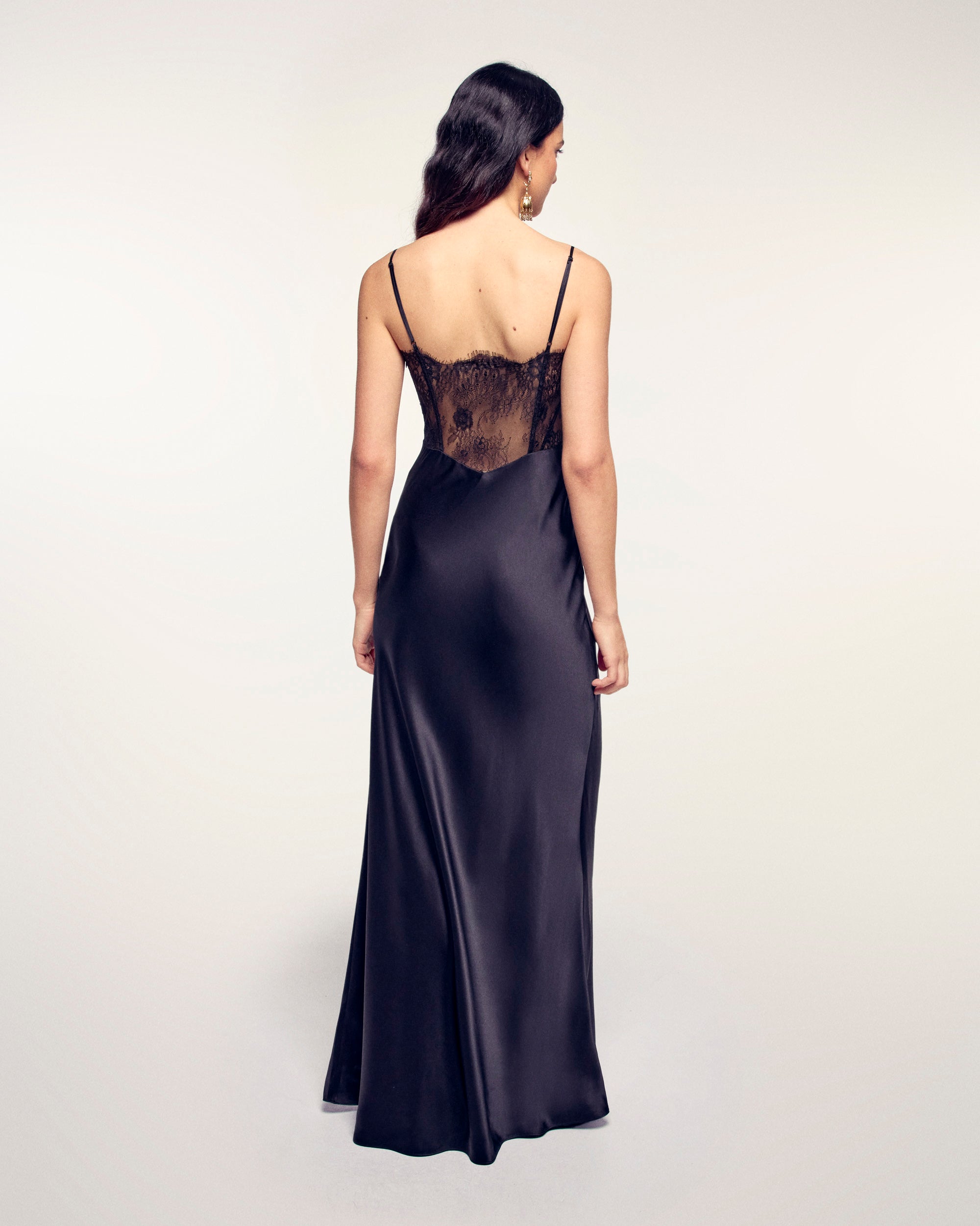 Robe Longue Bretelles Haut Dentelle