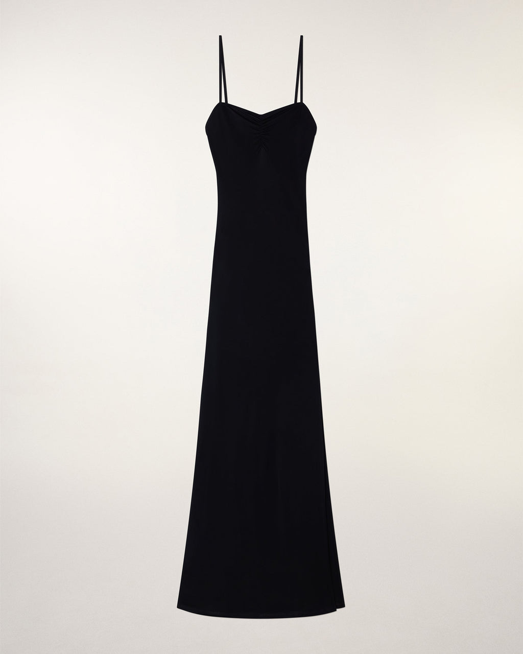 Robe Longue Bretelles À Découpe Cœur