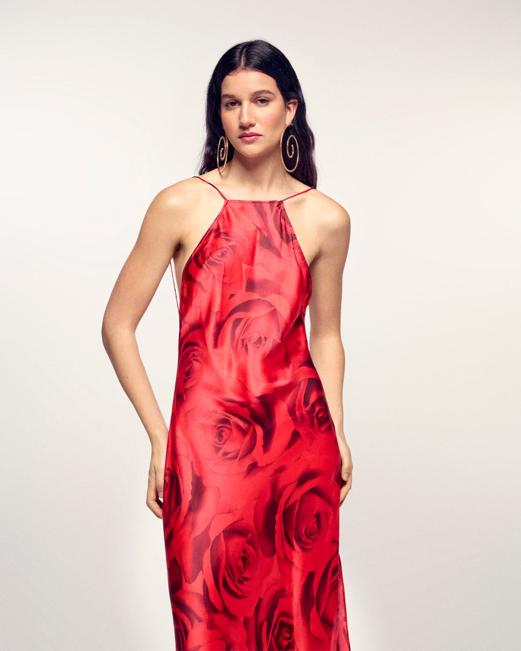 Vestido largo con tirantes sin espalda