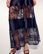 Robe Longue Bretelles À Découpes Dentelle